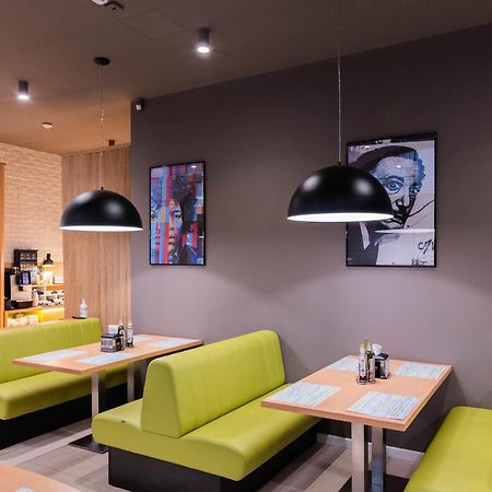 Hotel Urban Бая-Маре Экстерьер фото