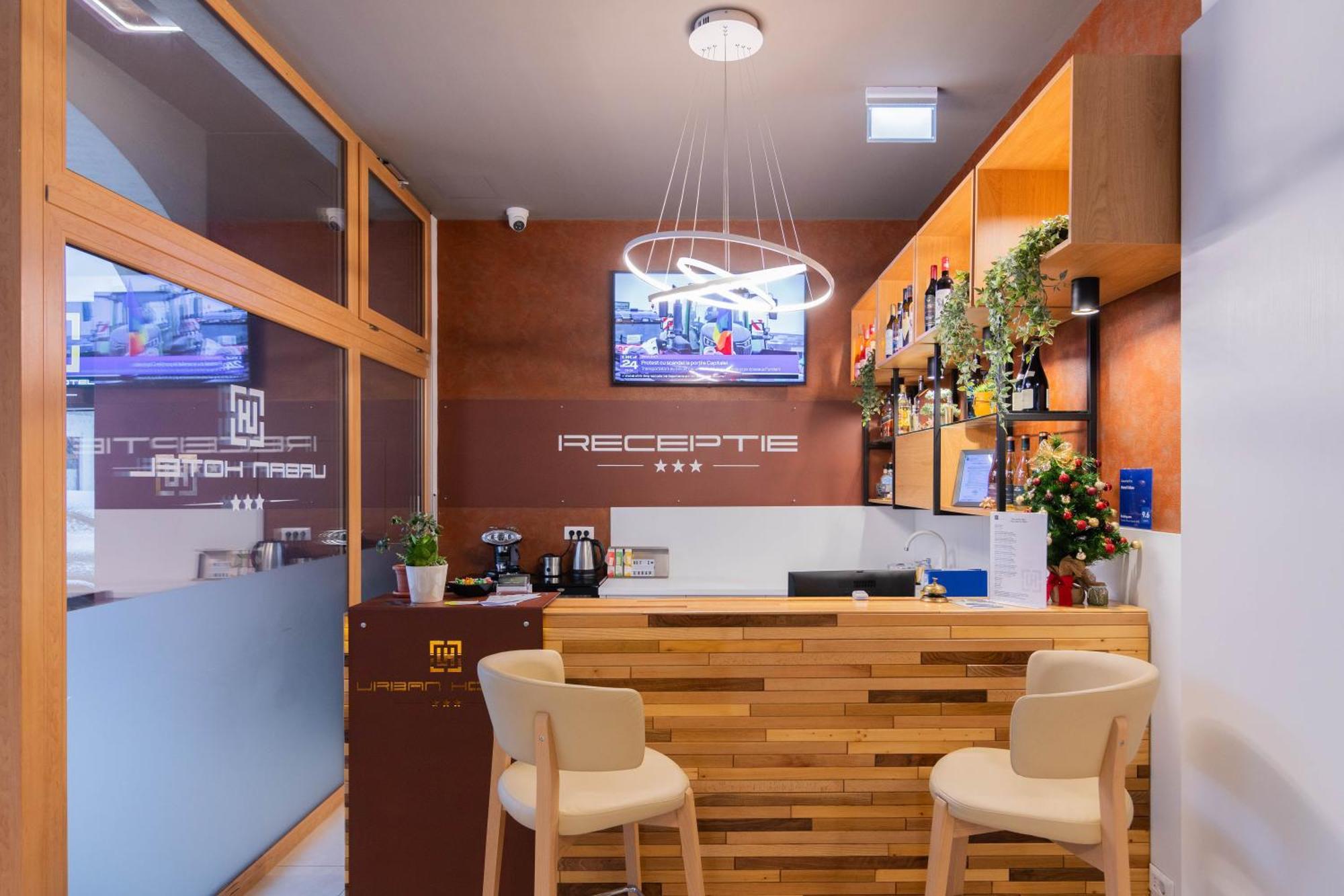 Hotel Urban Бая-Маре Экстерьер фото