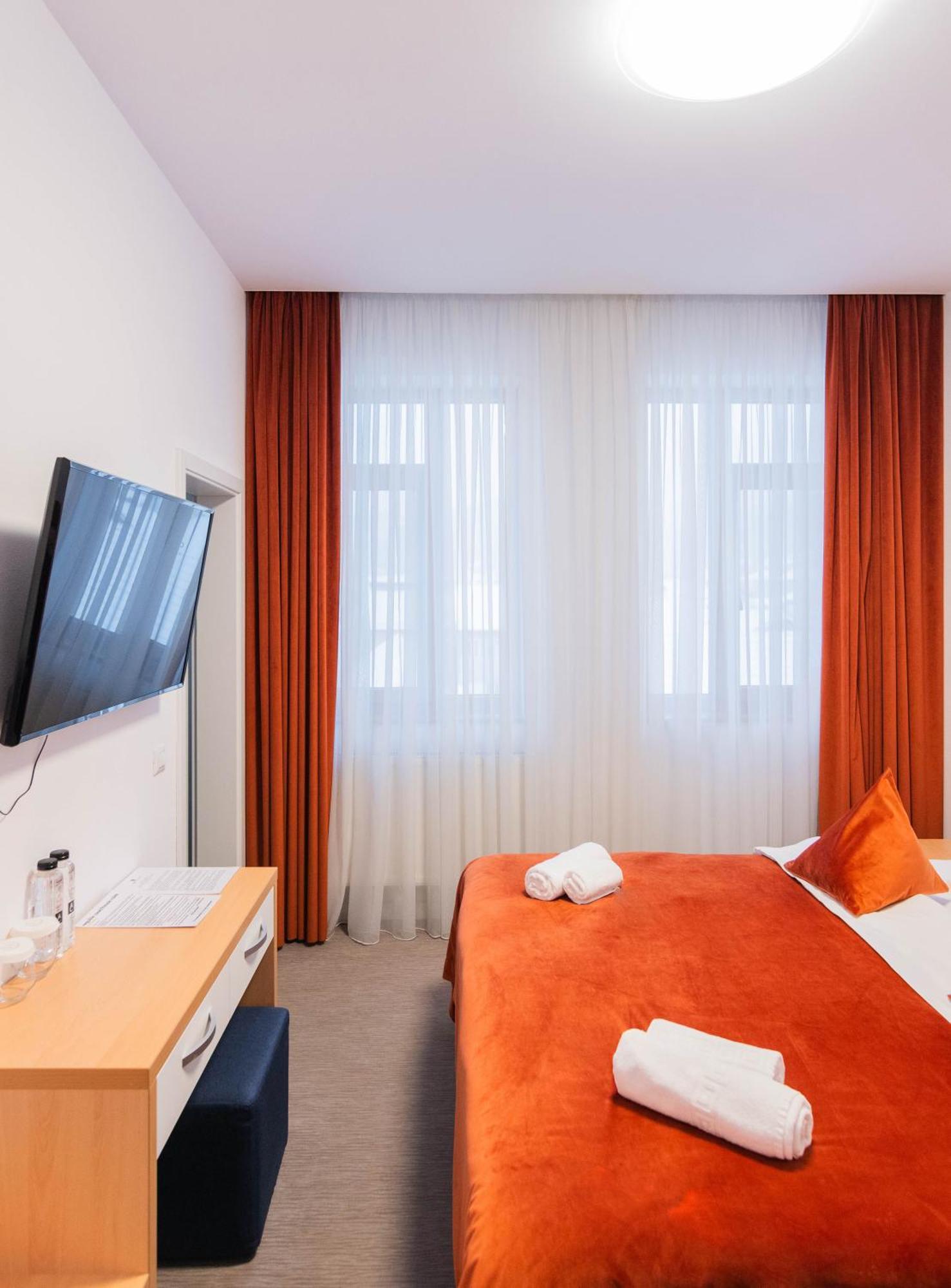 Hotel Urban Бая-Маре Экстерьер фото
