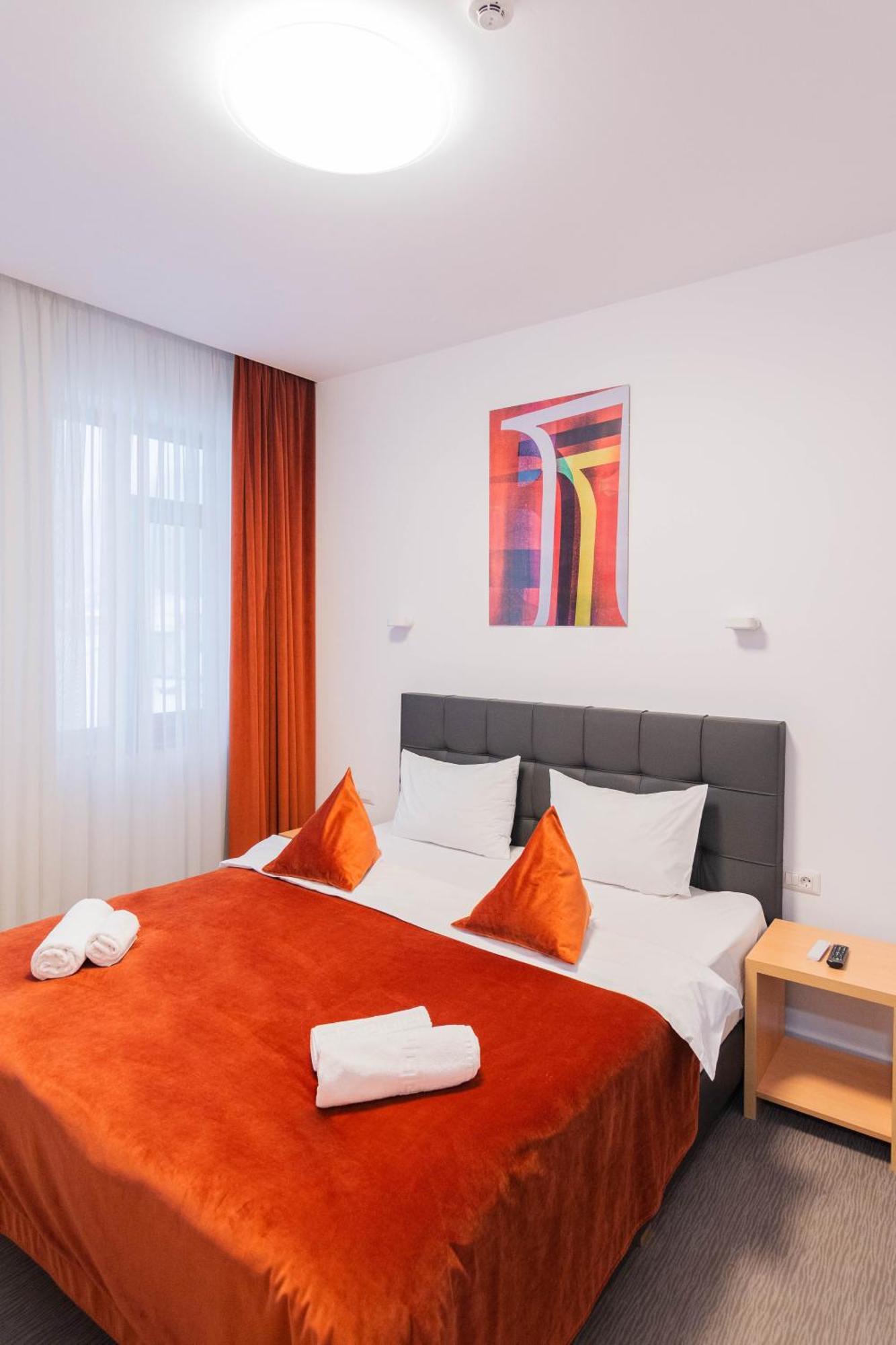 Hotel Urban Бая-Маре Экстерьер фото