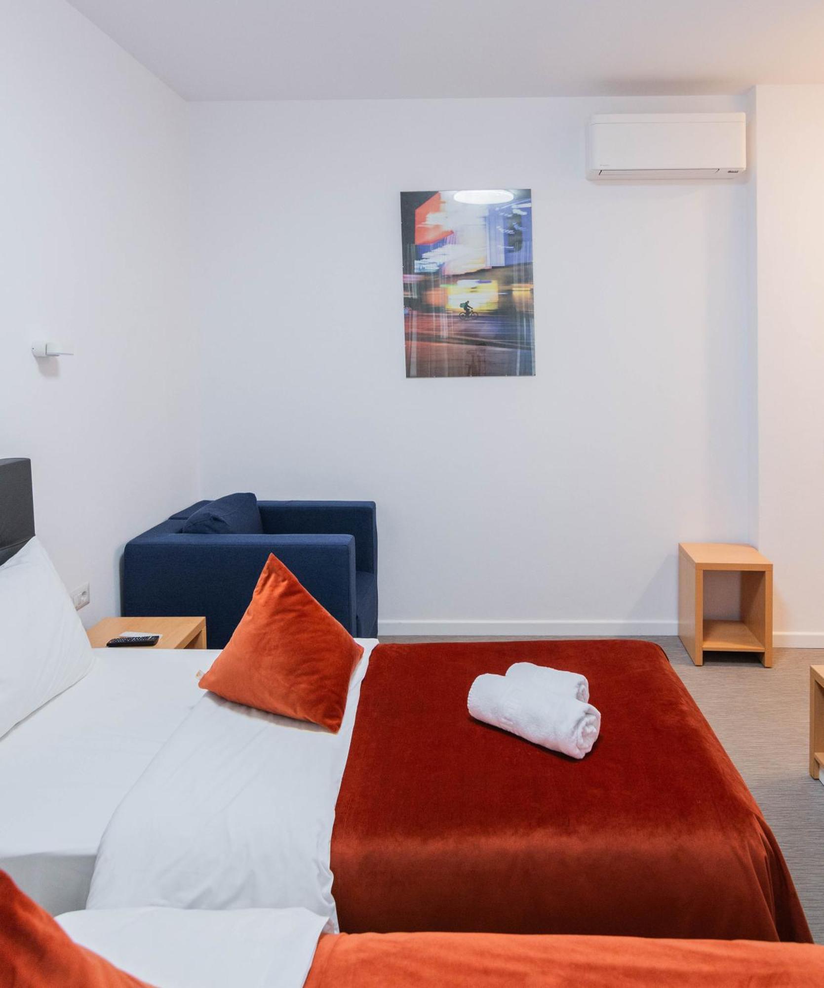 Hotel Urban Бая-Маре Экстерьер фото
