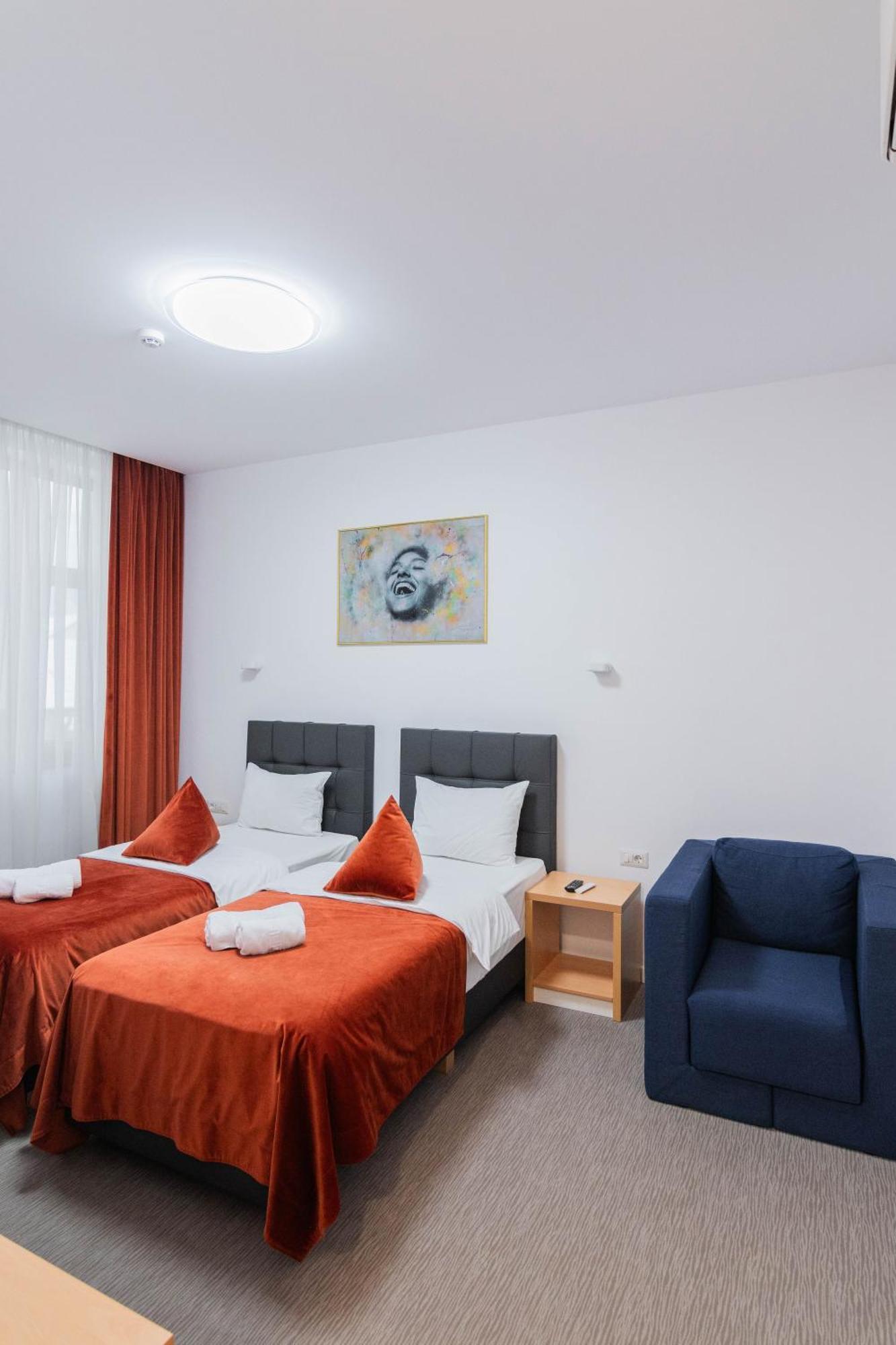 Hotel Urban Бая-Маре Экстерьер фото