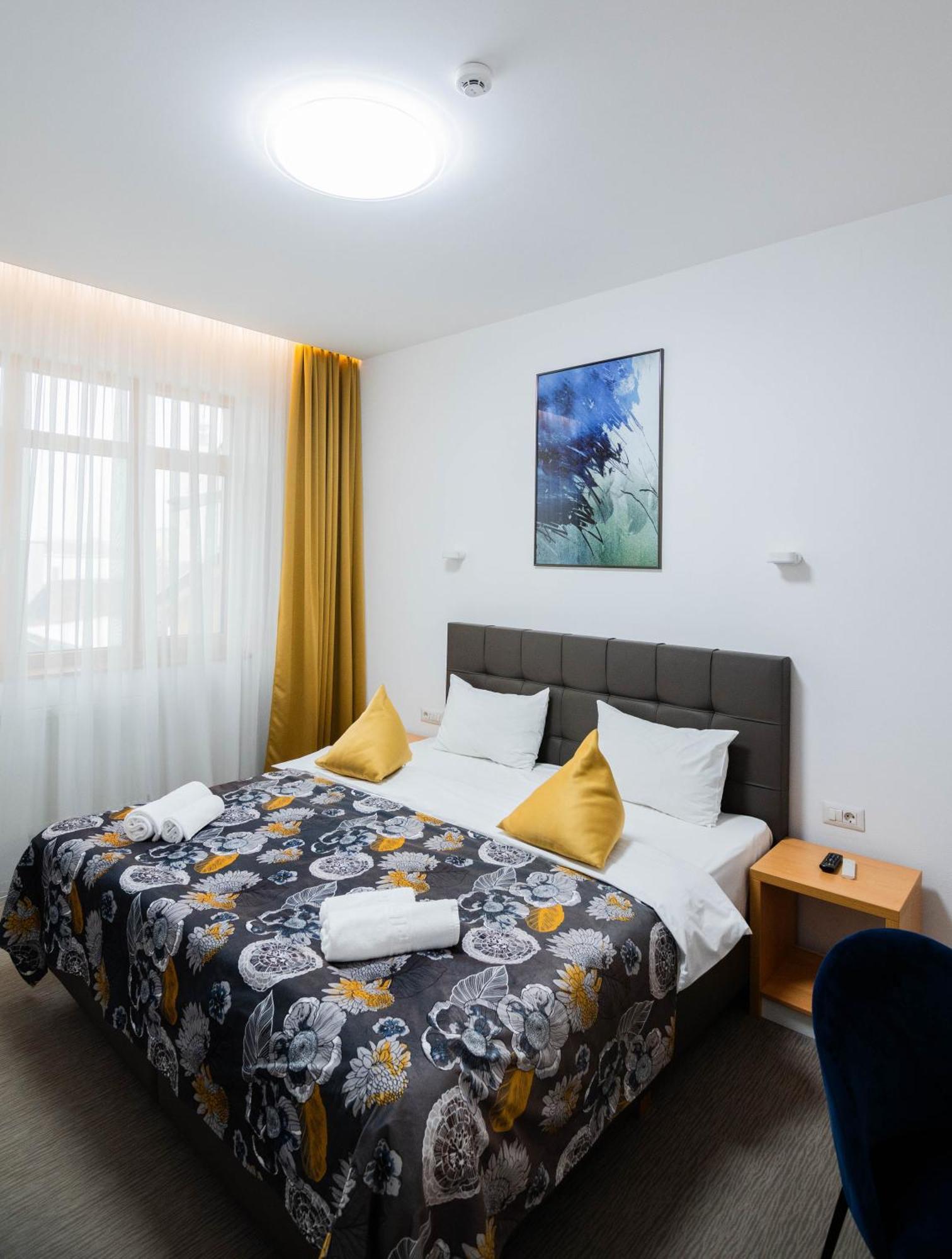 Hotel Urban Бая-Маре Экстерьер фото